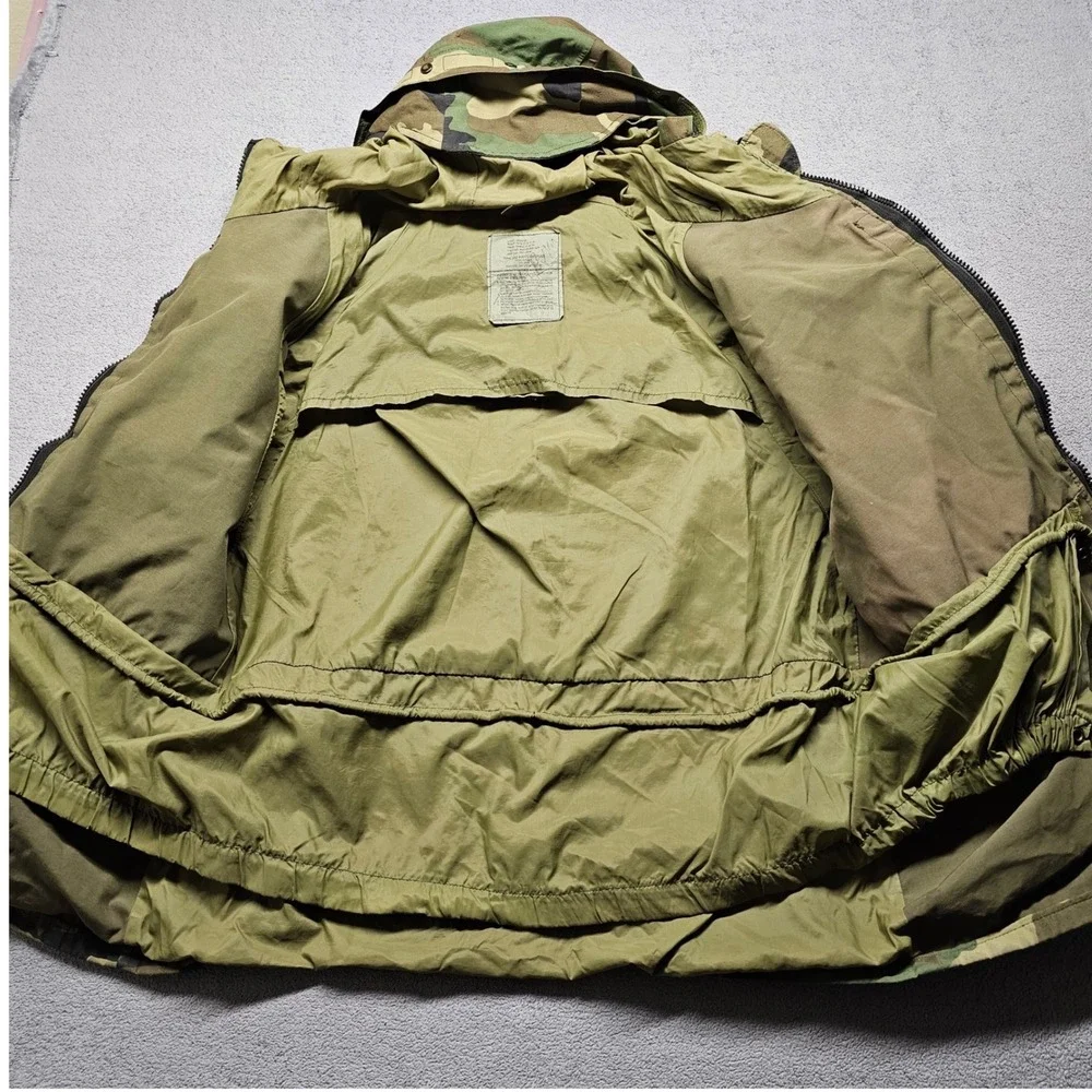 US Military ECWCS Gen 1 Woodland Camo Gore-Tex Cold Weather Parka Jacket Medium